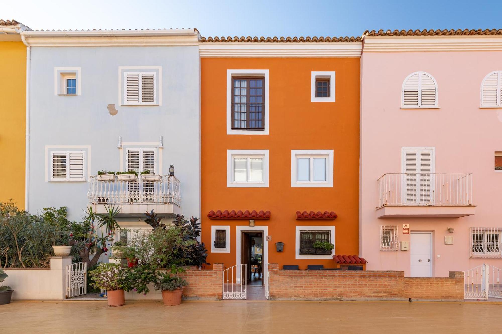 Holiday home Travel Habitat Casa Con Embarcadero. Port Saplaya