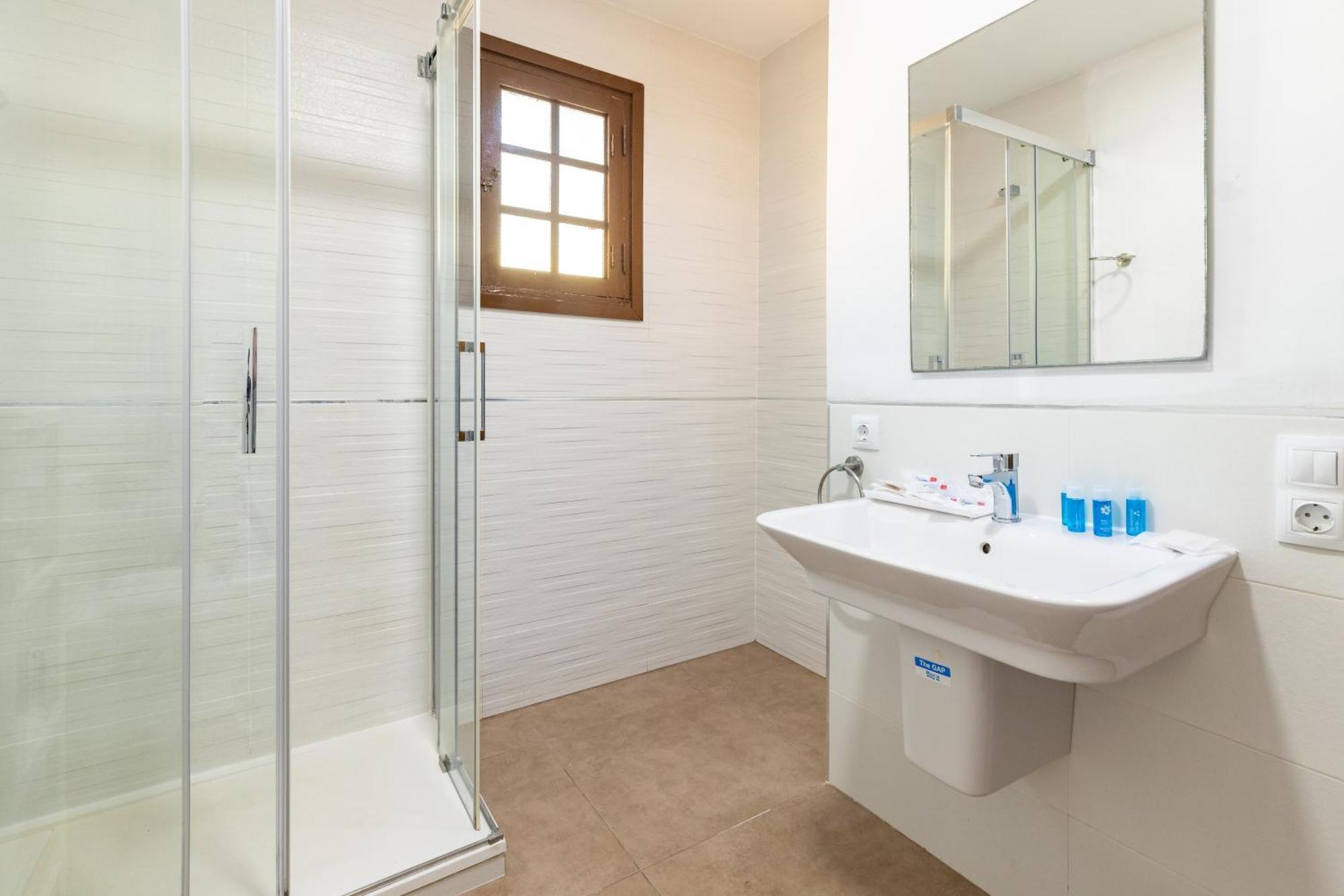Travel Habitat Casa Con Embarcadero. Holiday home